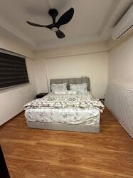 Blk 558 Jurong West Street 42 (Jurong West), HDB Executive #634587871